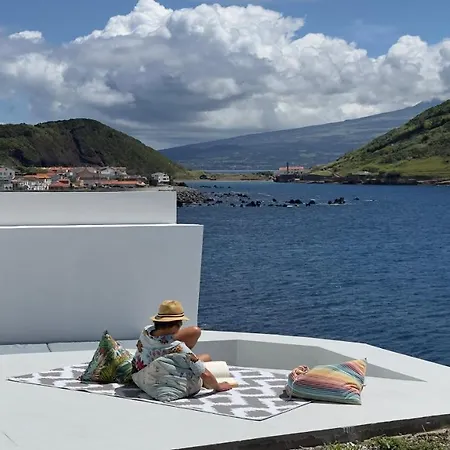 Cliff House, Azores Splendid Ocean View * Horta (Azores)