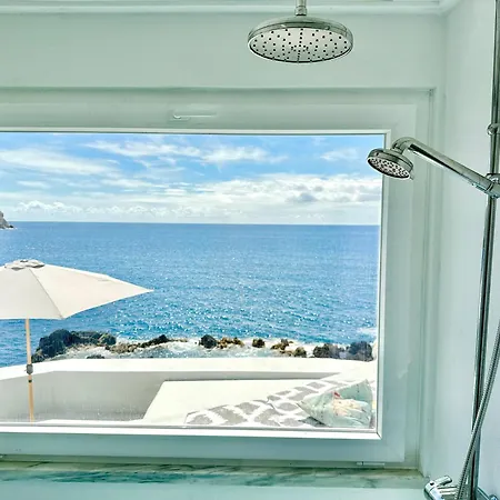 Cliff House, Azores Splendid Ocean View Feriehus *