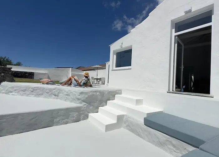 Cliff House, Azores Splendid Ocean View * Horta (Azores)